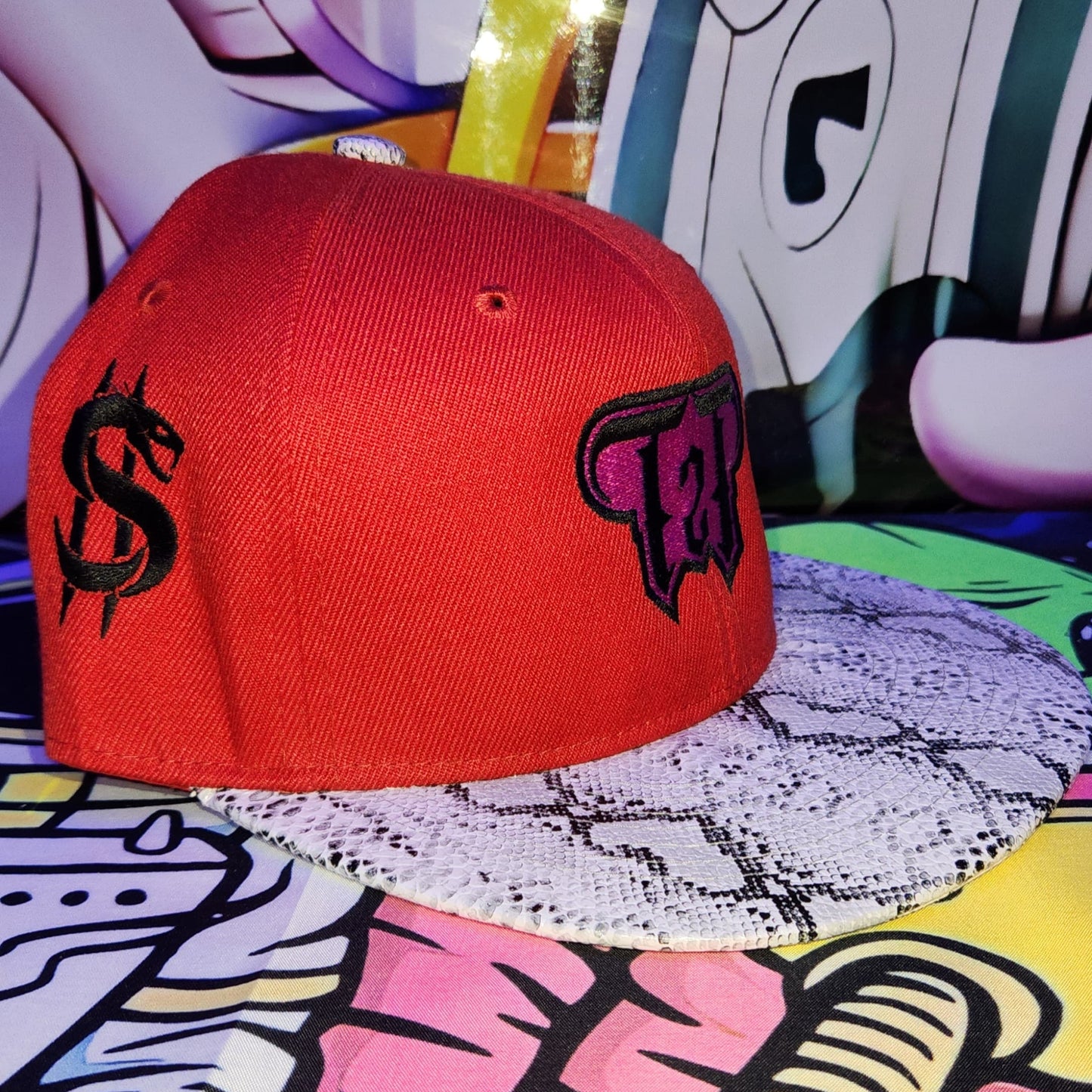Gorra Plana Abierta 6 Paneles | GREEN ORACLE - ROJA SERPIENTE